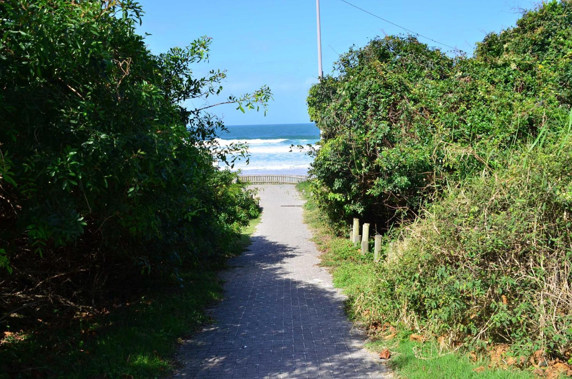 Agua Azul, condominio com otima infraestrutura a uma quadra da Praia Brava N396 Florianopolis Exterior foto